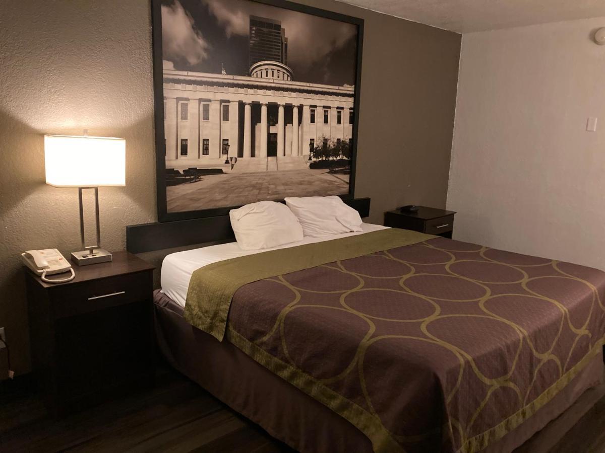 Super 8 By Wyndham Millbury/Toledo Hotel Екстериор снимка