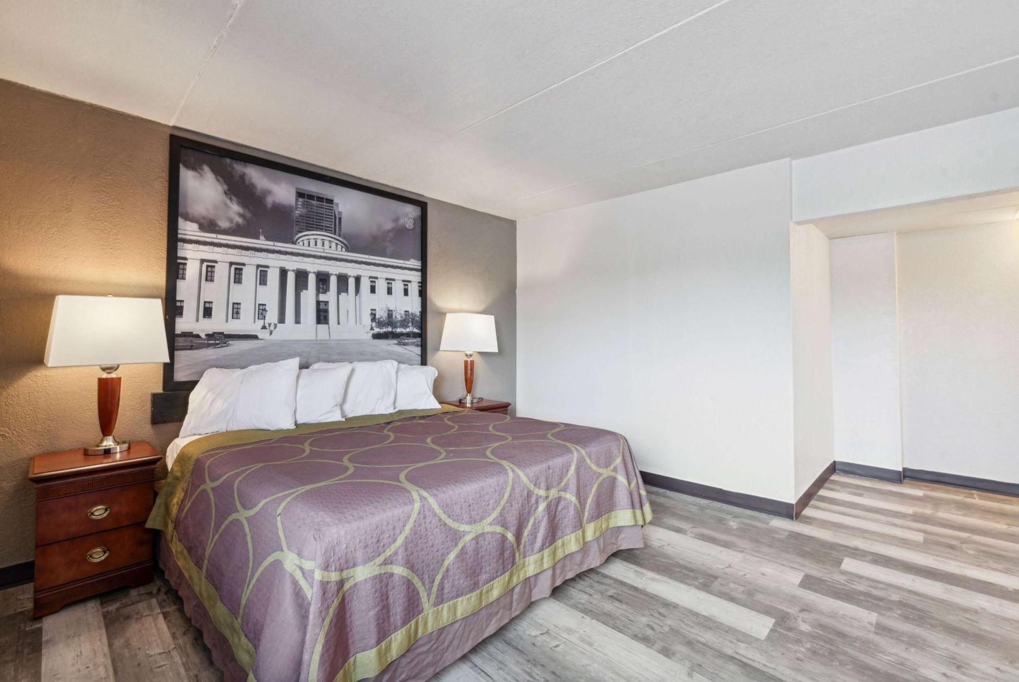 Super 8 By Wyndham Millbury/Toledo Hotel Екстериор снимка