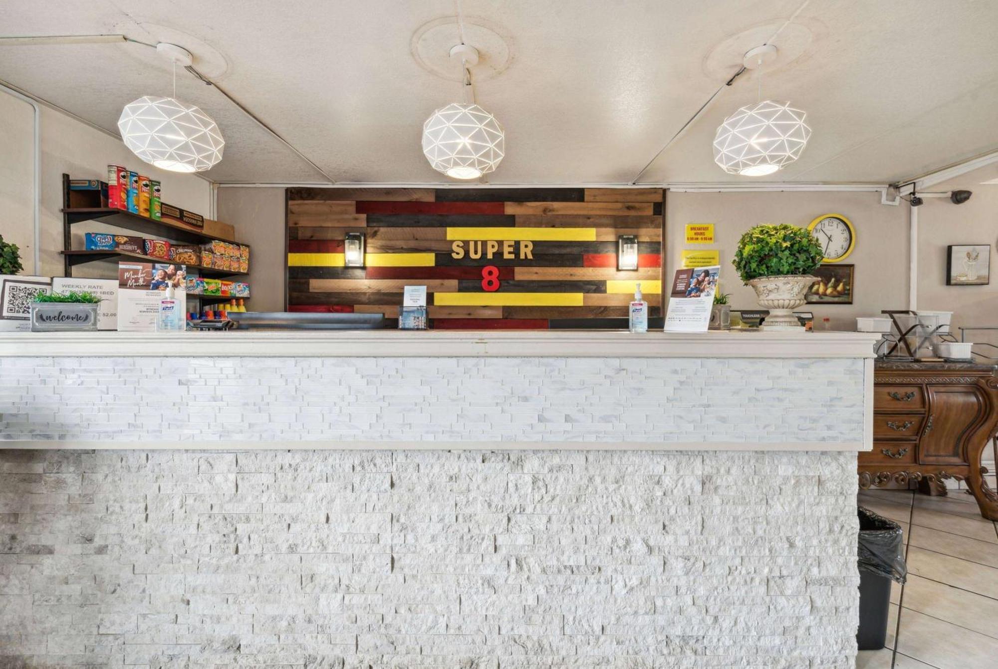 Super 8 By Wyndham Millbury/Toledo Hotel Екстериор снимка