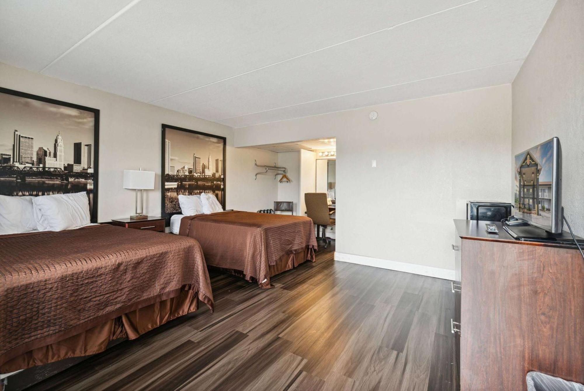 Super 8 By Wyndham Millbury/Toledo Hotel Екстериор снимка
