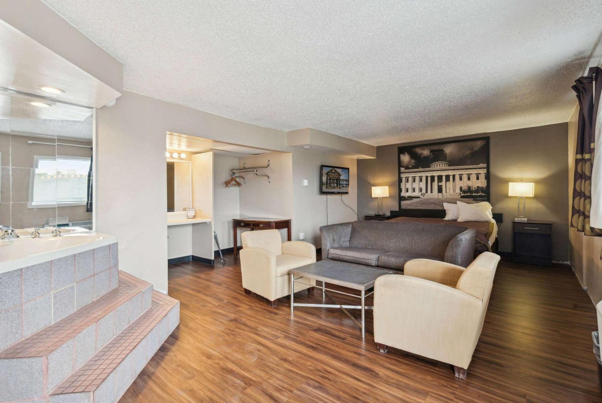 Super 8 By Wyndham Millbury/Toledo Hotel Екстериор снимка