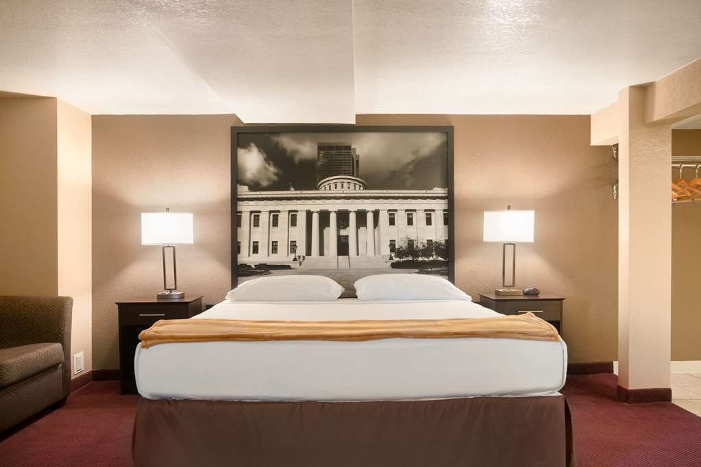 Super 8 By Wyndham Millbury/Toledo Hotel Стая снимка