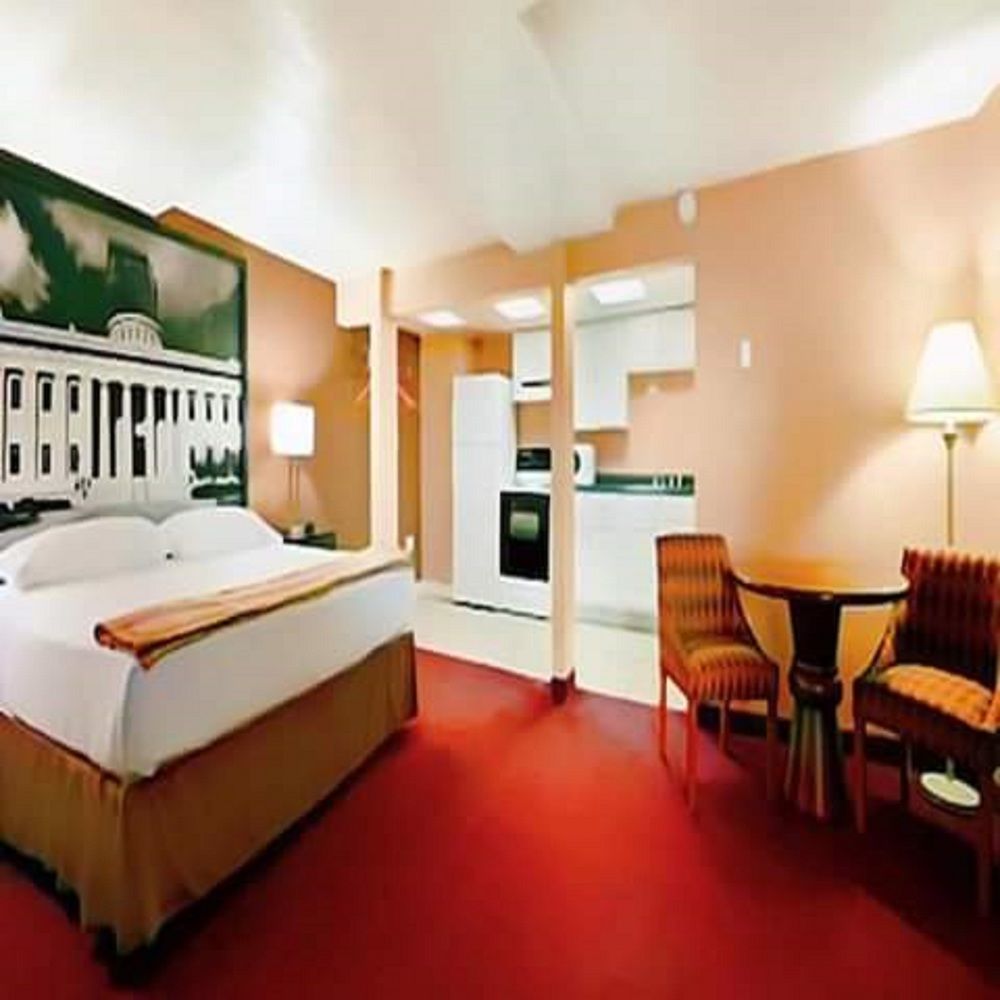 Super 8 By Wyndham Millbury/Toledo Hotel Екстериор снимка